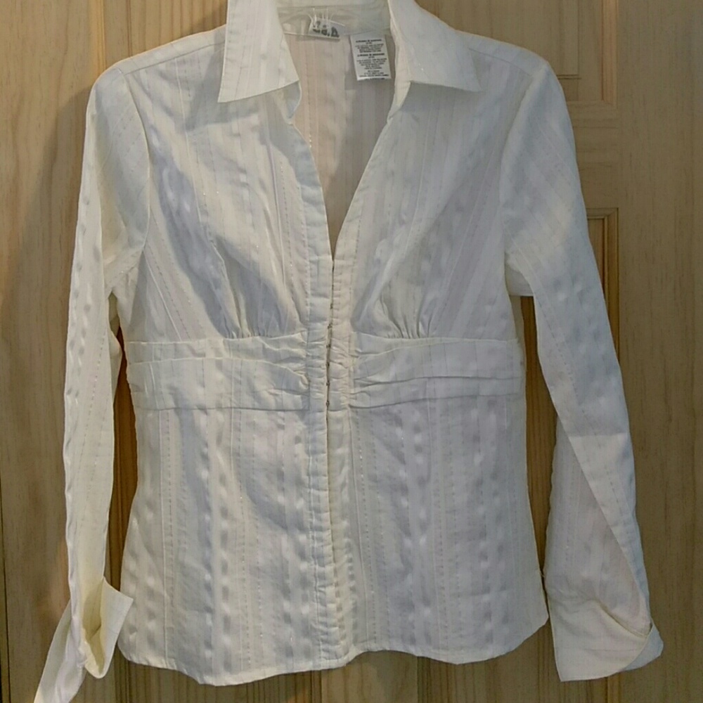 Long sleeve button down blouse